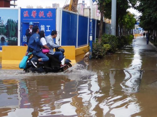 scooting-through-deep-water