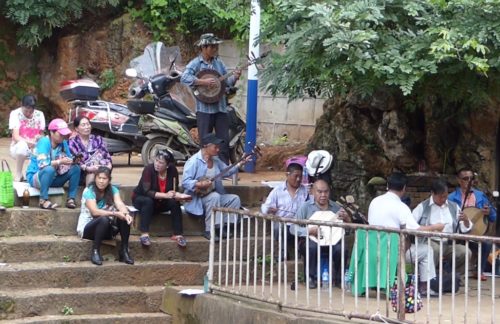 ubiqutious-park-musicians